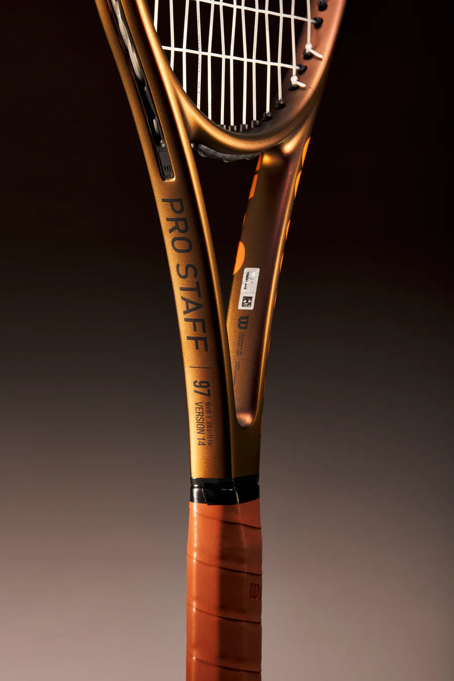 WILSON PRO STAFF 97 V14 – On Court (Racquet)!